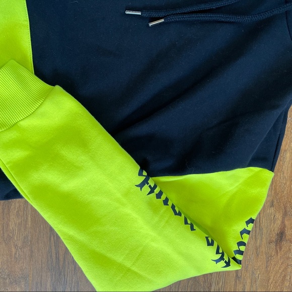 Retro Vibes Color Block Hoodie - Picture 9 of 12